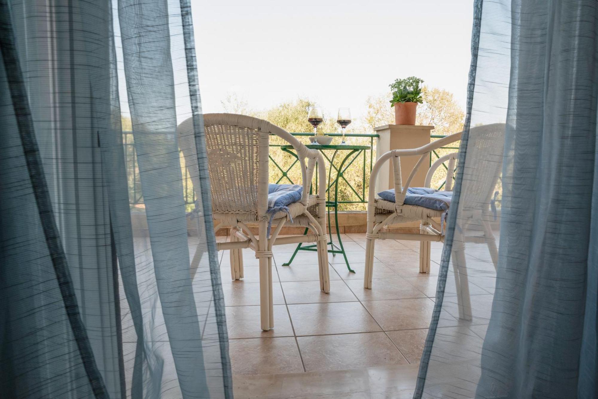 Solari Hill Maisonette Two Private Parking Alepou 외부 사진