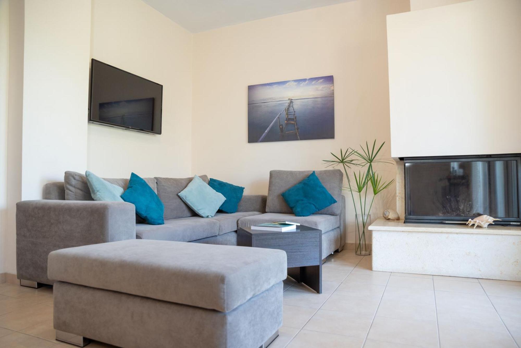 Solari Hill Maisonette Two Private Parking Alepou 외부 사진